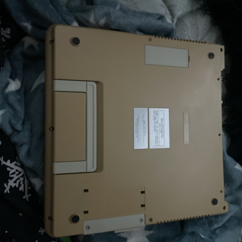 LOT Zenith Z-180 Pc Laptop Unknown If It’s Working With Inserts + Bag No Charger gallery
