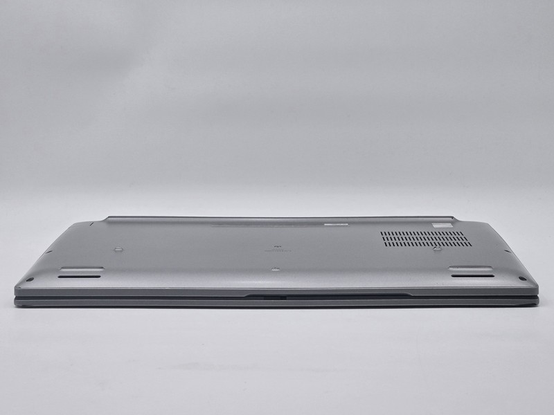 Dell Latitude 5550 15.6 Core Ultra 5 135U 16GB 512GB SSD W11P Grade D gallery