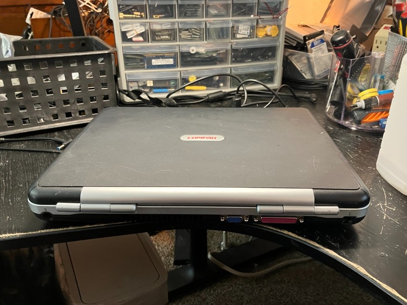 Compaq Presario R3000 Vintage Laptop 15" Athlon 797MHz 1.2GB RAM 32GB SSD Win XP gallery