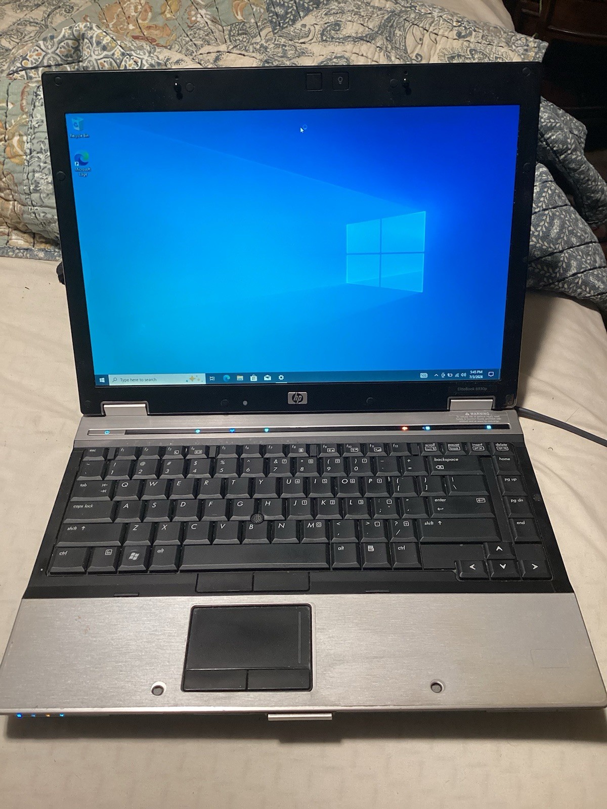 HP EliteBook 6930p 14" Core 2 Duo P8700 2.53GHz 4GB 150 GB SSD Win10 Pro gallery