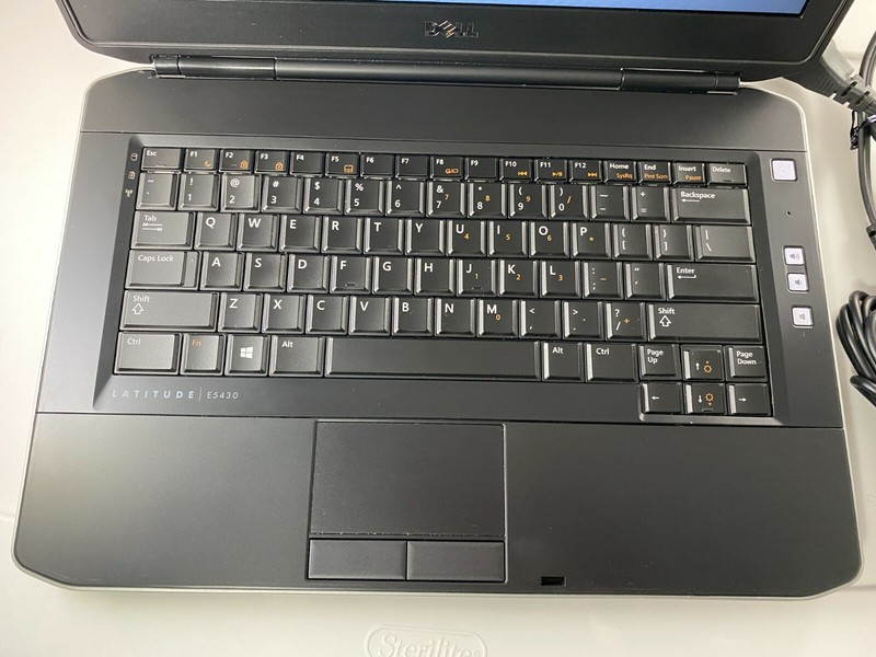 Dell Laptop Latitude E5430 14" Intel Core i3-3110M Windows 2.40GHz 4GB RAM 320GB gallery