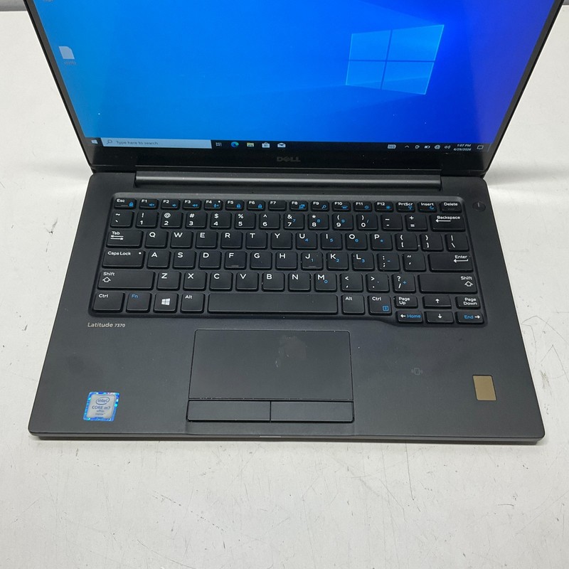 14" Dell Latitude 7370 Laptop m7-6y75 1.20GHz 16GB RAM 256GB SSD Windows 10 Pro gallery