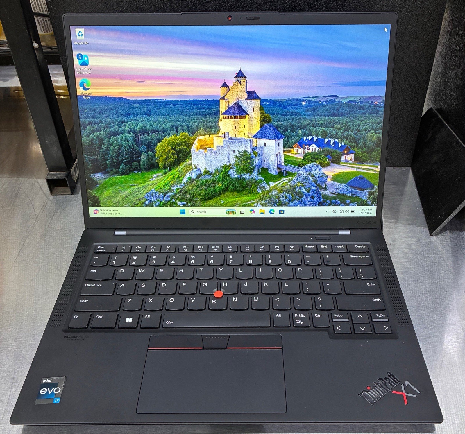 Lenovo ThinkPad X1 Carbon Gen 10 14” TOUCH 2.1 GHz i7-1260P 16GB 512GB-SSD W11 gallery