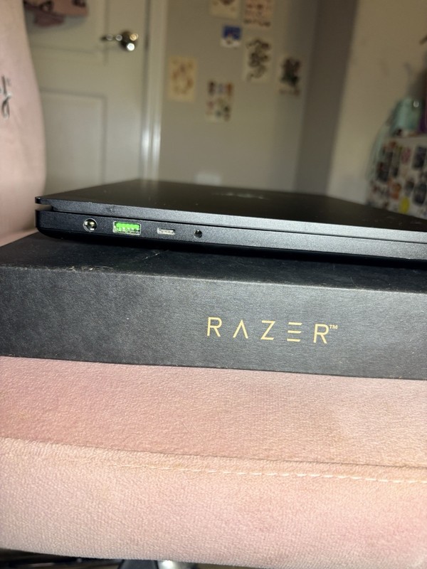 Razer Blade 15 Gaming Laptop (2020) – GTX 1660 Ti / i7 / 16GB RAM gallery