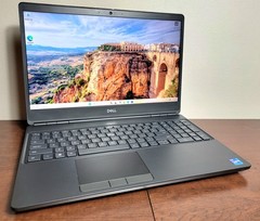 DELL PRECISION 7560 15″ Laptop Core i7 11850H 256GB 32GB Win 11 Pro Quadro T1200
