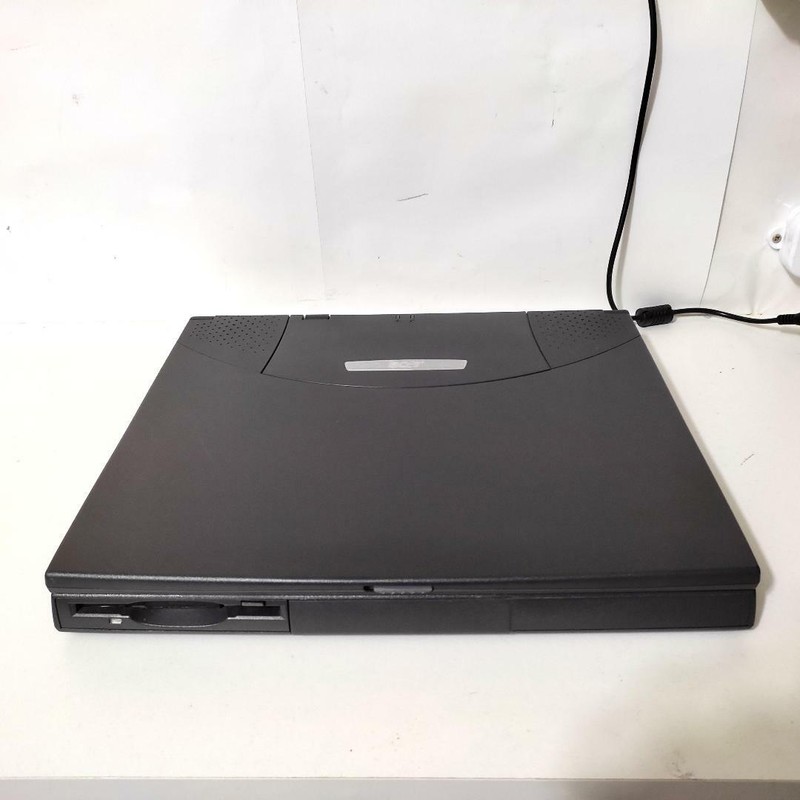 Windows 98 Serial Floppy 800MHz Laptop Notebook Old Devices 21023 gallery