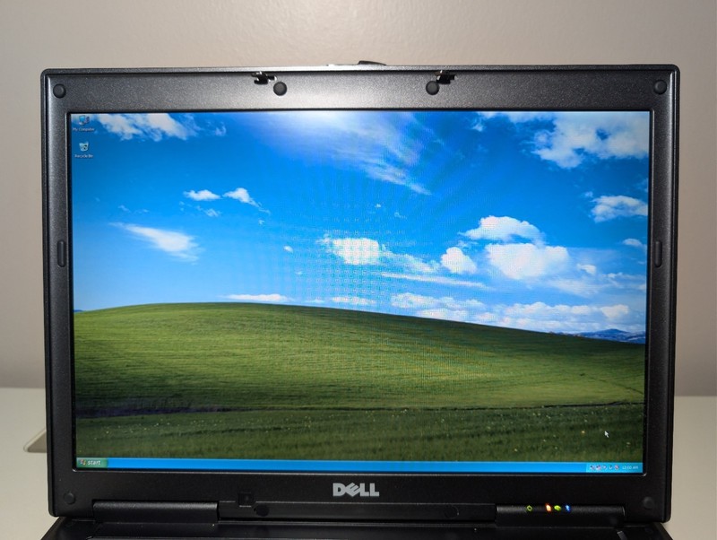 Dell Latitude D820 Core 2 Duo T7200 2GB Ram 40GB HDD Nvidia GeForce GO 7400 gallery