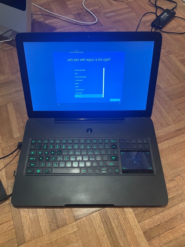 Razer Blade Pro Gaming Laptop RZ09-0117 17.3" Intel Core i7 8GB with charger gallery