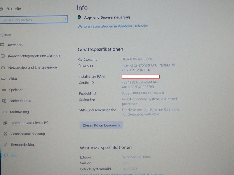 Lenovo B50-30, Intel Celeron N2840, No Ram, No HDD, 15.6" inch HD, Intel HD gallery