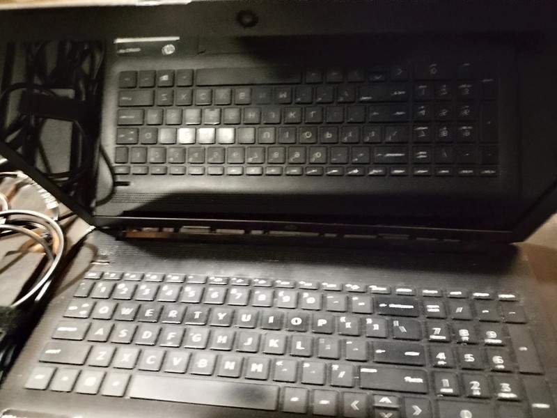 Large HP Laptop computer Model 15-db0011dx WORKING With Charger, Complete Pc gallery