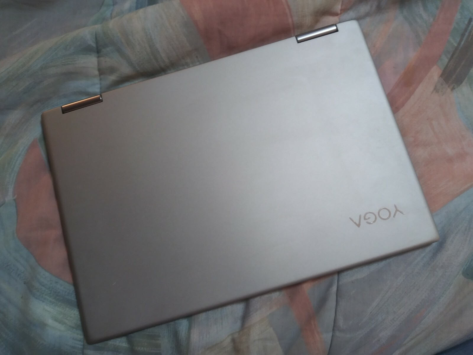 Lightly used lenovo yoga 720-13ikb 2 in 1 silver laptop gallery
