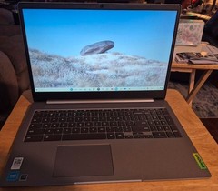 Lenovo Laptop IdeaPad 3 Chrome 15IJL6 15.6″ Intel Celeron N4500 4GB – Silver