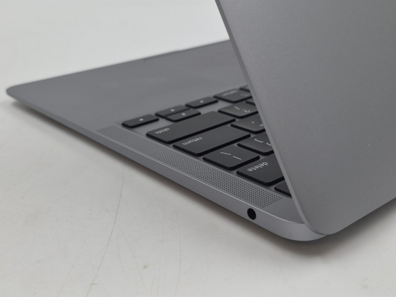 Apple MacBook Air 2020 M1 3.20GHz 8GB RAM 256GB NVMe SSD macOS Tahoe Laptop gallery