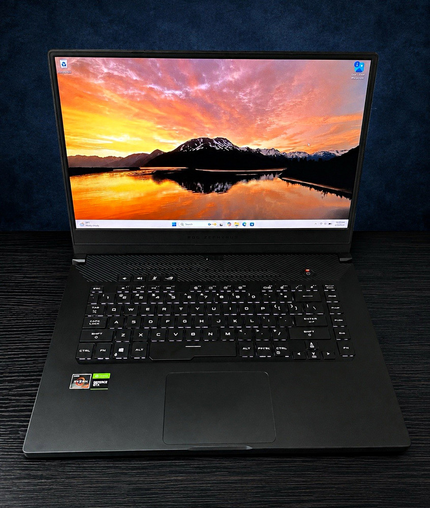 ASUS ROG Zephyrus G15 15.6” Ryzen 7 3750H GTX 1660 Ti Max-Q 16GB 477GB SSD Win11