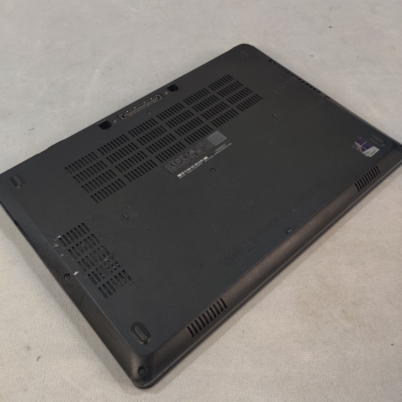 Dell Latitude E5470 14" i3-6100U 2.30GHz 8GB RAM NO SSD/OS/ADAPTER - USED gallery