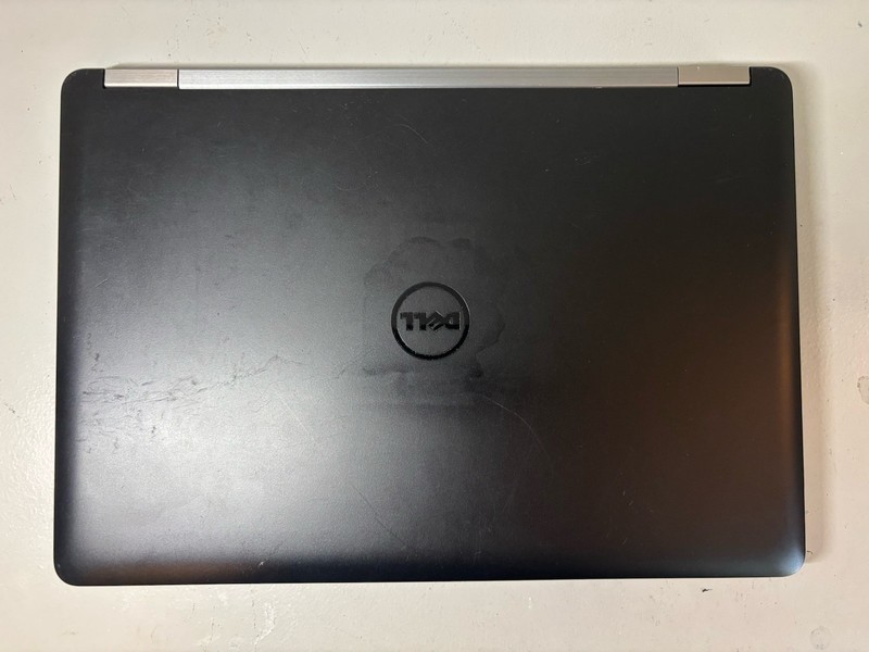 Dell Latitude E5470 14 inch ( Core i5, 2.40Ghz) 16GB RAM gallery