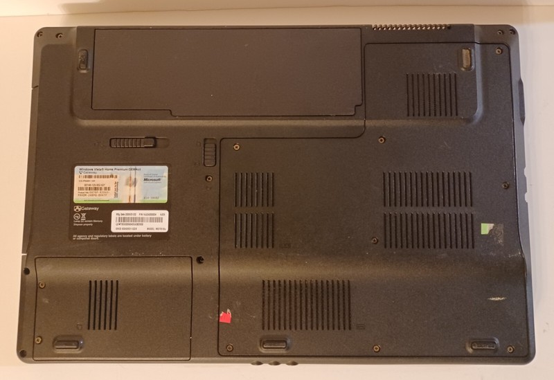Gateway Model AJ2 15.8in Intel Duo T6400 2.00GHz 4GB Ram No OS/HDD Parts/Repair gallery