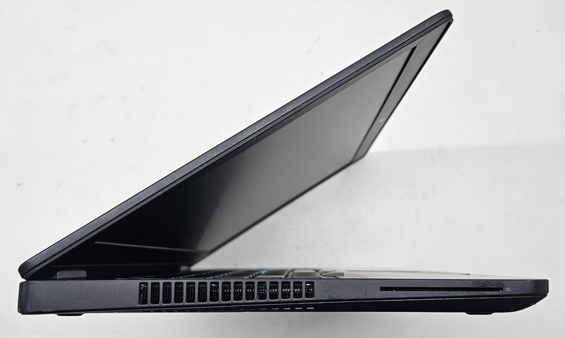 Dell Latitude E5570 15.6" Laptop Intel Core i5-6300U NO RAM/HD/OS/POWER (FL) gallery