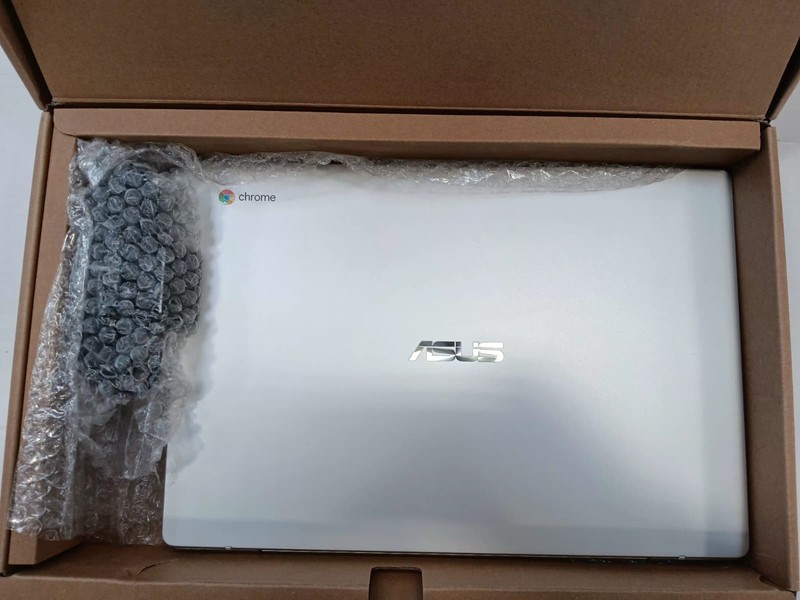 ASUS Chromebook C523NA-DH02 Laptop, 15.6" HD Nano Edge Display with 180 Silver gallery