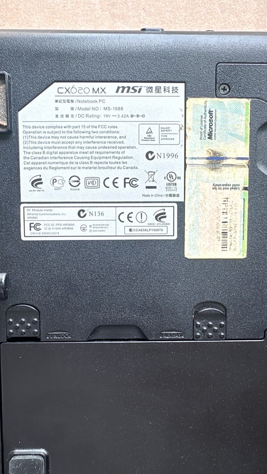 MSI MS-1688 Notebook Laptop Untested Parts Dispenser Complete gallery