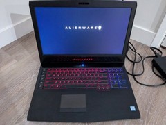 Alienware 17 R4 Gaming Laptop GTX 1070 i7 7700HQ 16GB RAM