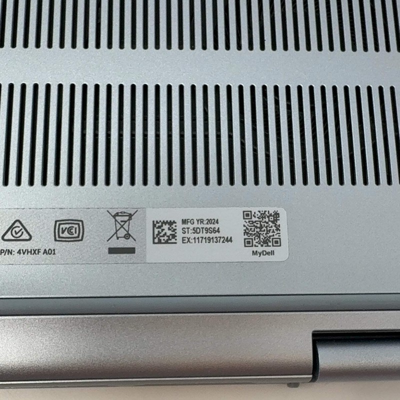 Dell Inspiron 7440 2-IN-1 14" Core 7 150U 1.8GHz 16GB RAM 1TB SSD gallery