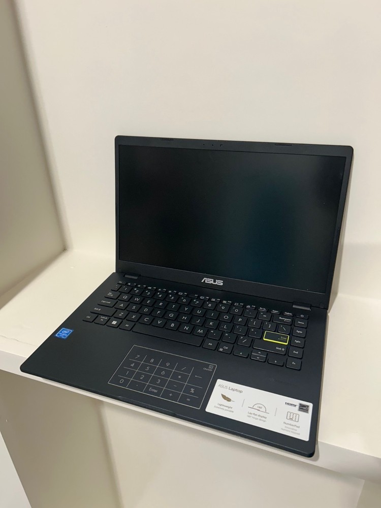 Asus Laptop L410 Ultra Thin 14” (128 GB Emmc, Intel Celeron N4020, ‎Intel UHD...