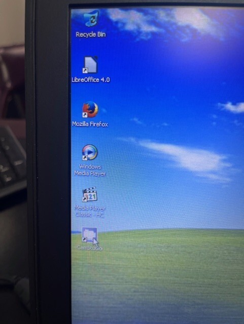 Nice! Dell Laptop Windows XP Pro, 15", I3 2.2, 128GB SSD, 4 GB, Battery and AC gallery