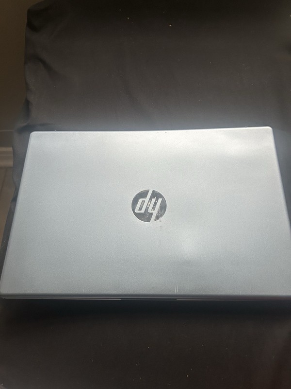 HP Chromebook 14in Silver AMD Athlon Silver 4GB 32GB eMMC Radeon Chrome OS gallery