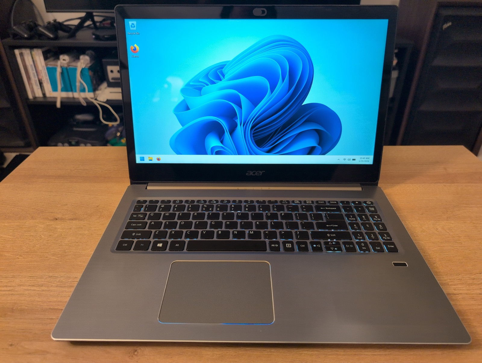 Acer Swift 15.6" Laptop i5-8250U - 8GB RAM - 256GB SSD - MX150 GPU - Windows 11 gallery