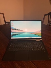 Lenovo Yoga 7i 14″ (512GB SSD, Intel Core i5 12th Gen., 1.30 GHz, 8GB) Laptop –
