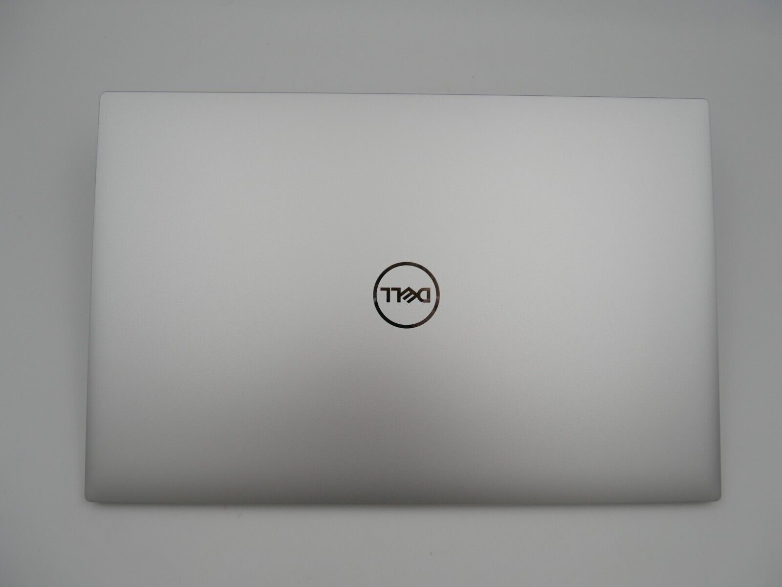 Dell XPS 9720 12th Gen i9-12900HK 2TB SSD 32GB DDR4 RTX 3060 XPS 17 4K UHD gallery