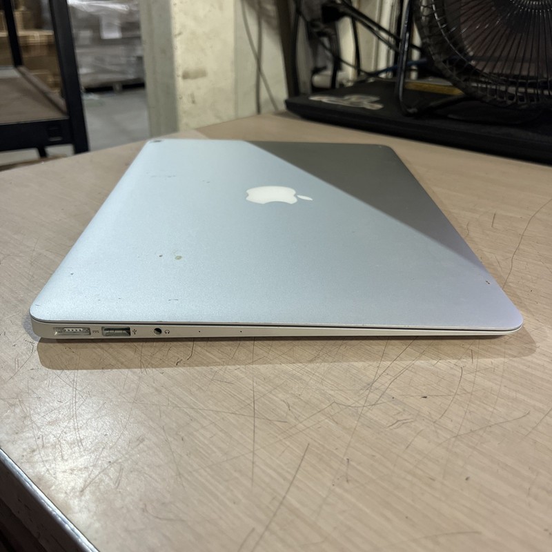 APPLE MACBOOK AIR 13" 2015 CORE I5-5250U 1.6GHZ 4GB RAM NO HD gallery