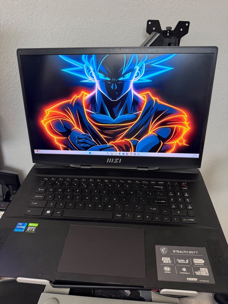MSI Stealth GS77 17.3'' Core i7-12700H 16GB RAM 1TB SSD RTX3060