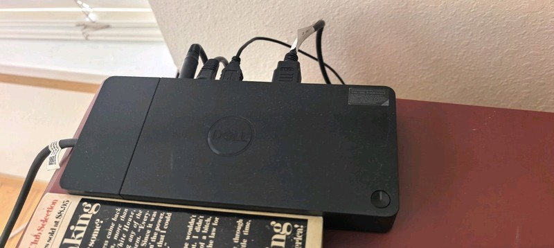 Dell XPS 15 9520 4K OLED ✔i9-12900HK ✔32GB RAM ✔1TB SSD ✔RTX 3050Ti ✔Very Good gallery