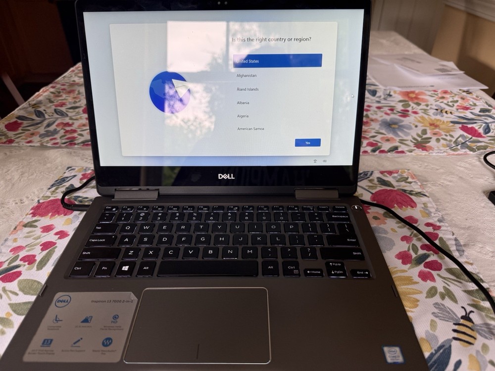 Dell Inspiron 7373 13.3in Touchscreen i7-8550U 16GB 256GB SSD Win11 Gray