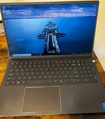 Dell Vostro 5510 i7-1195G7 32GB RAM 512GB NVMe 15.6″ FHD Iris Xe Win 11 Pro