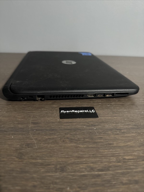 HP 15 TPN-Q130 4GB RAM Linux NO POWER CABLE gallery