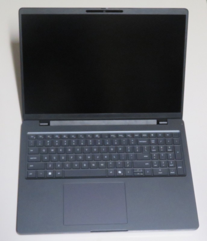 Dell Pro Max MC16255 16"FHD+ AMD Ryzen AI 5 Pro 340 16GB RAM 1.25TB SSD gallery