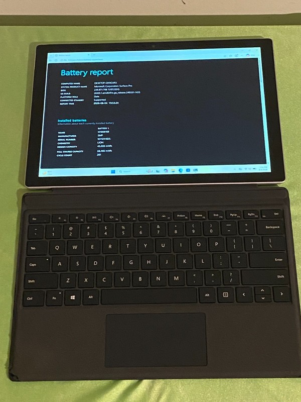 Microsoft SURFACE PRO 12" Intel i7-7660U 8GB 256GB NVMe, Windows 11 Pro gallery