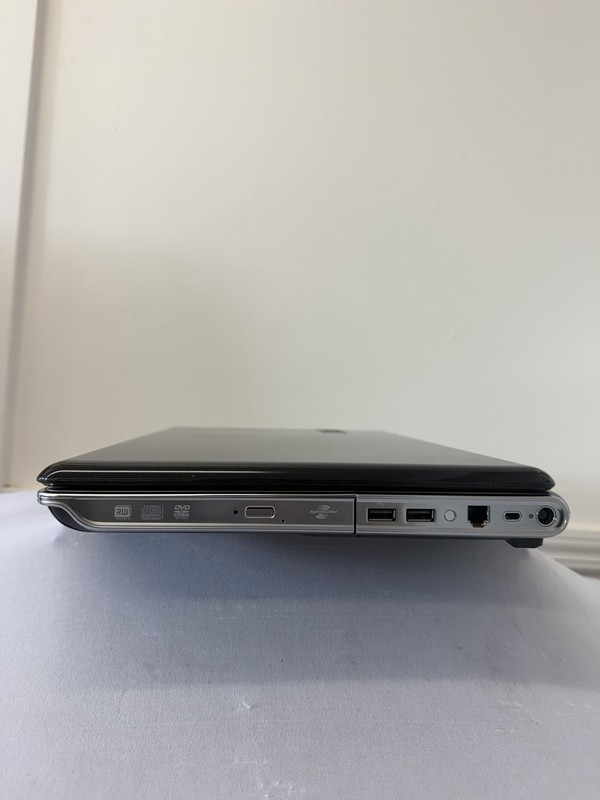 HP Pavillion dv6-1030us Laptop - Good Screen - Intel Duo T6400 - Read Des gallery