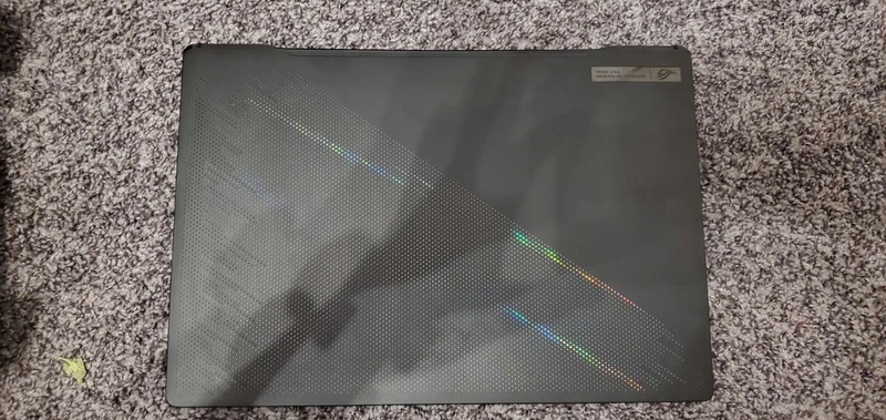 ASUS ROG Zephyrus M16 16'' (1TB SSD Intel Core i9-12900H 2.5GHz 16GB RAM) Gaming gallery