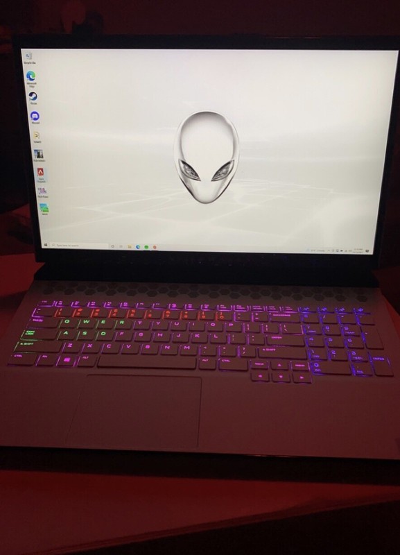 Alienware Intel Core i7 -Lunar Light +accessories gallery