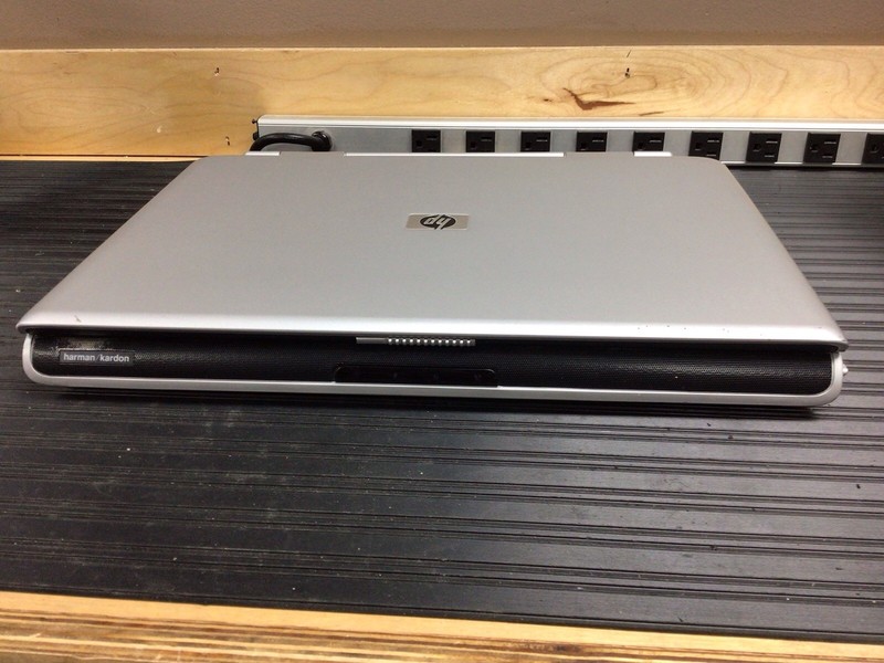 HP Pavilion ZD8000 17" Vintage Pentium4 3.0ghz XP Laptop | Untested AS IS gallery