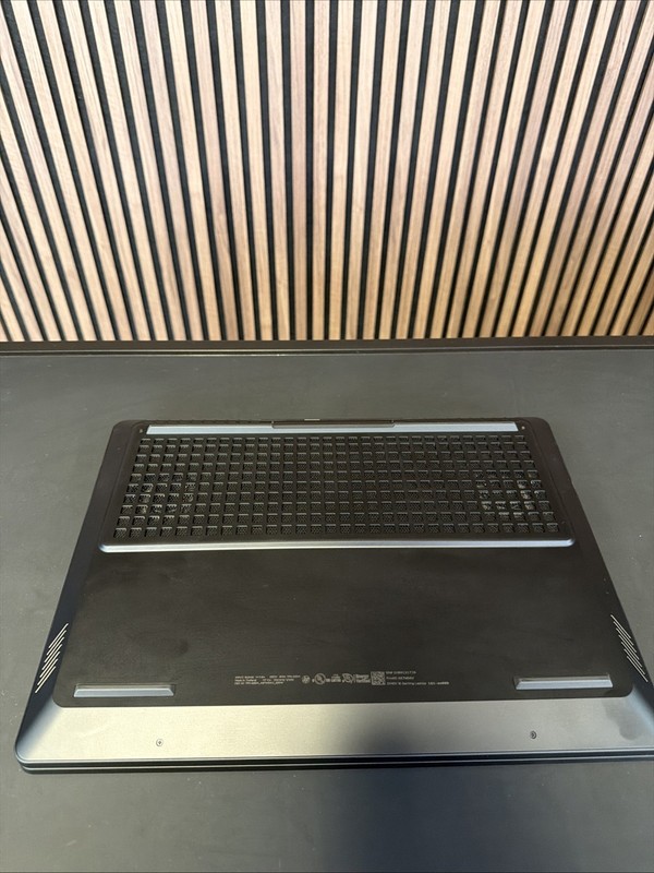 HP Omen 16 16t-am000 Gaming Laptop PC 16" WUXGA U5 16GB 512GB SSD RTX 5060 W11 gallery