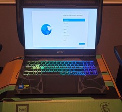 MSI Cyborg 15 B2RWEKG-257US 15.6″ Gaming Notebook Full HD 144 Hz Intel Core 7