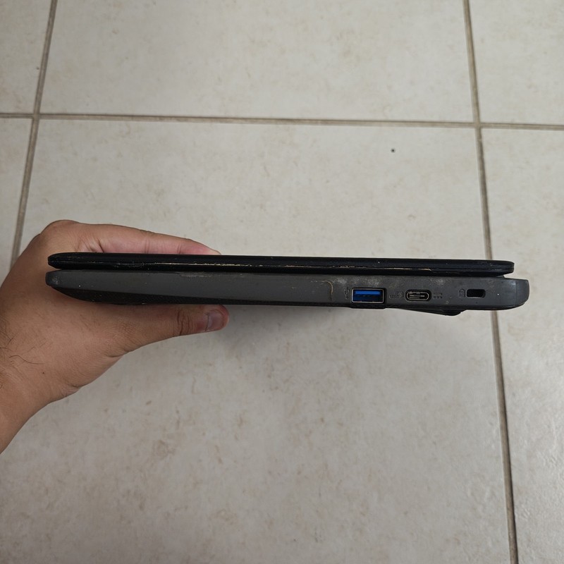 Acer Chromebook 11 C732 N17Q8 Laptop - 32GB eMMC/4GB RAM - DAMAGED #3912 gallery