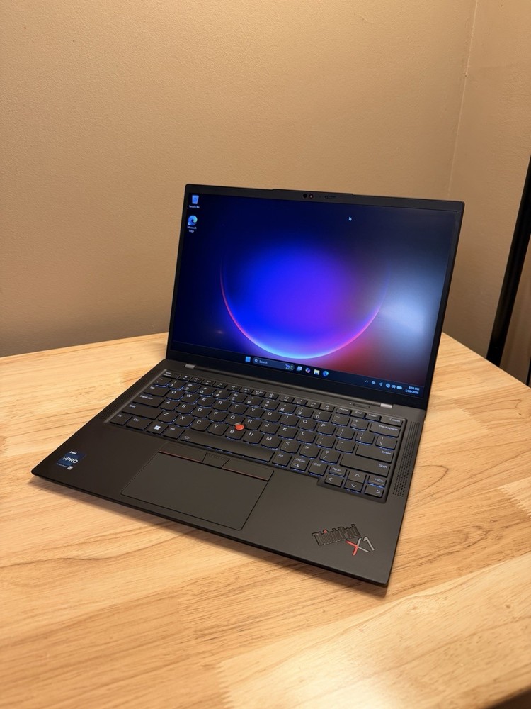 Lenovo ThinkPad X1 Carbon Gen 10 | i7-1270P | 16GB DDR5 | 512GB SSD | Excellent!