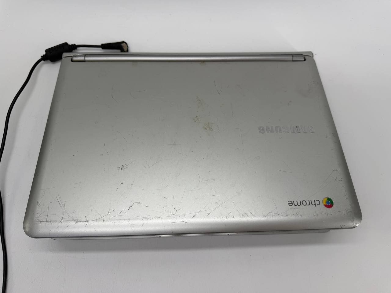 Samsung Series 3 Chromebook XE303C12-A01US 11.6in 2GB 16GB Working 2.35 lb gallery