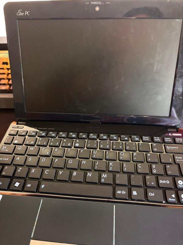 ASUS Eee PC 1005HA 10.1in. Notebook gallery
